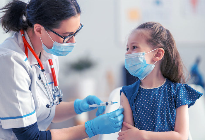 Covid-19 en Niños: Análisis y Vacunas